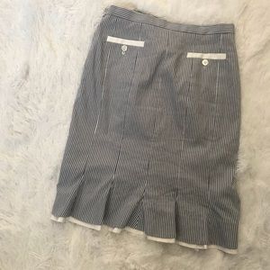 Etcetera -beautiful and I very good used condition -vertical striped skirt